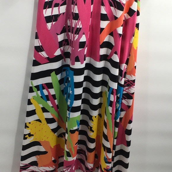 ⬇️$25 Maxi dress S - Picture 3 of 9